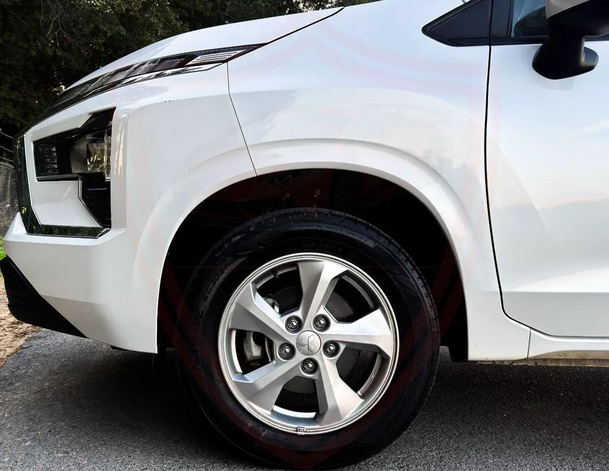 Mitsubishi Xpander MEDIUM LINE Mid 1.5L Mitsubishi Xpander | 1.5 L | 2024 | GCC | Accident-Free |  In Excellent Conditi-18-0