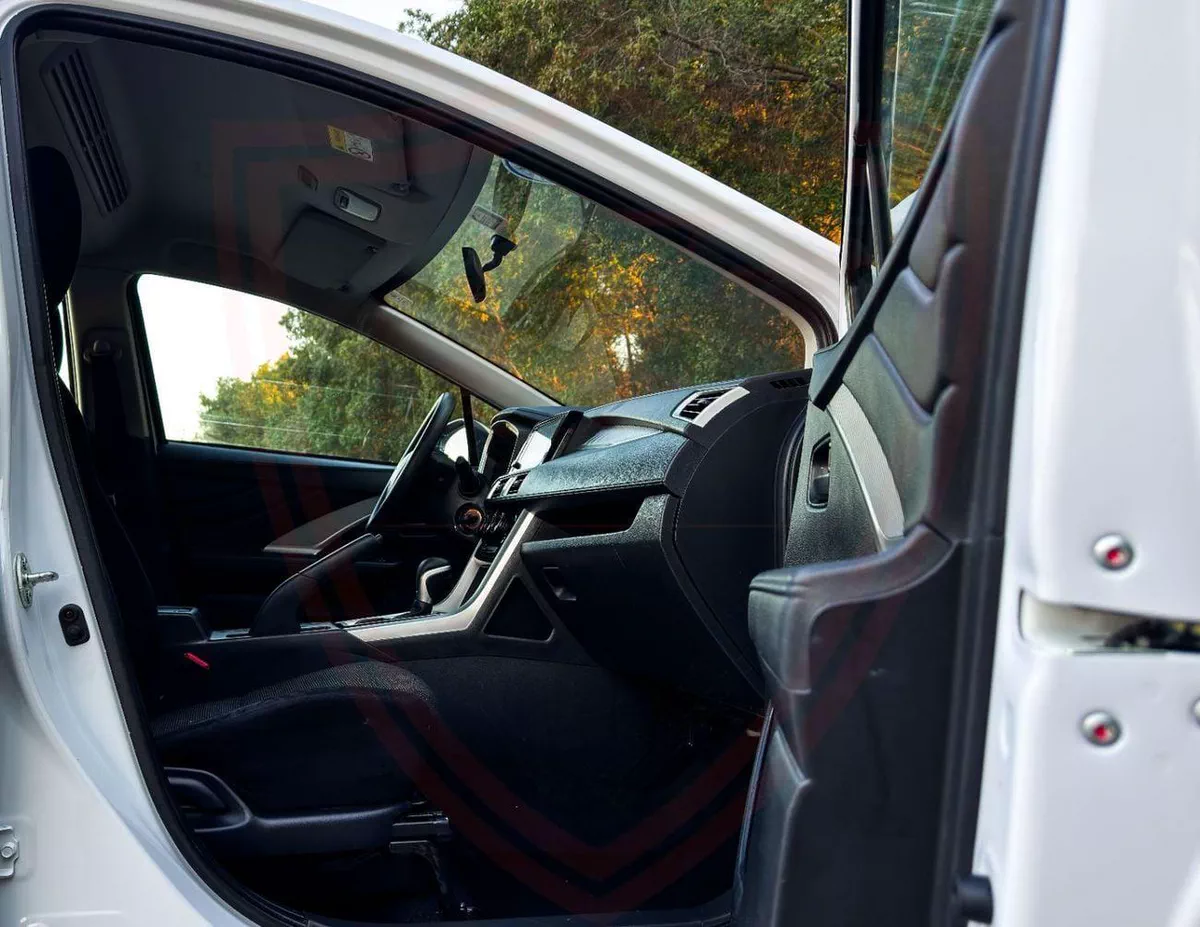 Mitsubishi Xpander MEDIUM LINE Mid 1.5L Mitsubishi Xpander | 1.5 L | 2024 | GCC | Accident-Free |  In Excellent Conditi-8-0