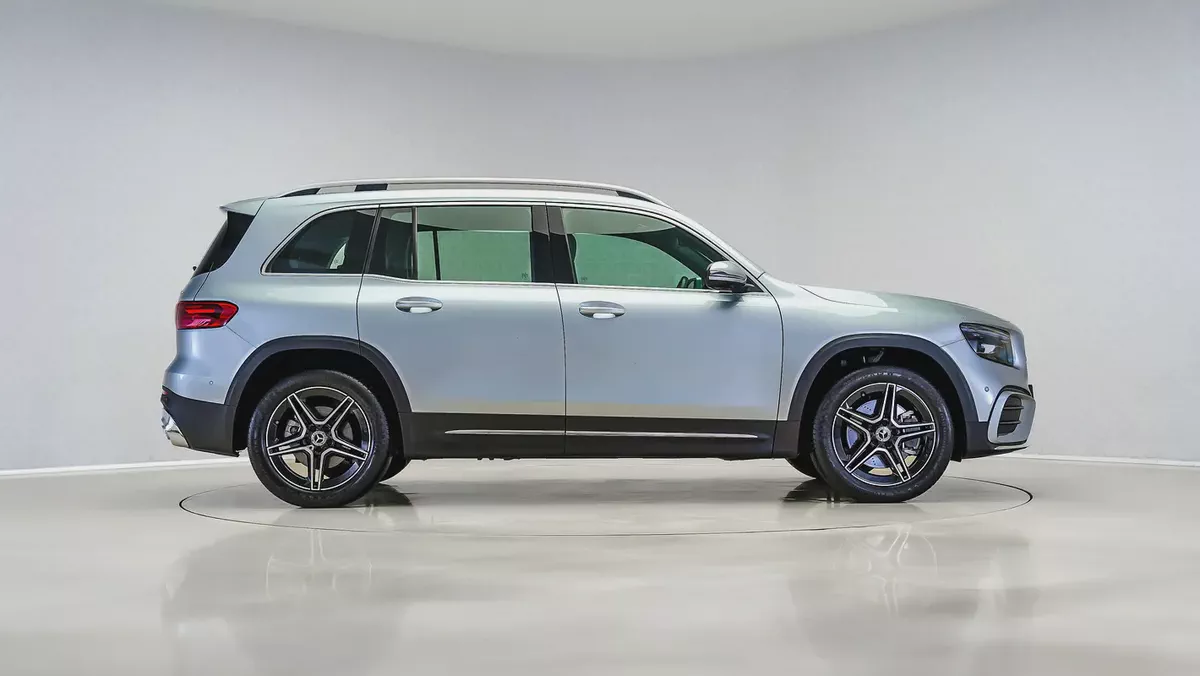 Brand New Mercedes-Benz GLB 250 4MATIC 2025 | GCC Specs | Full Warranty-2-2