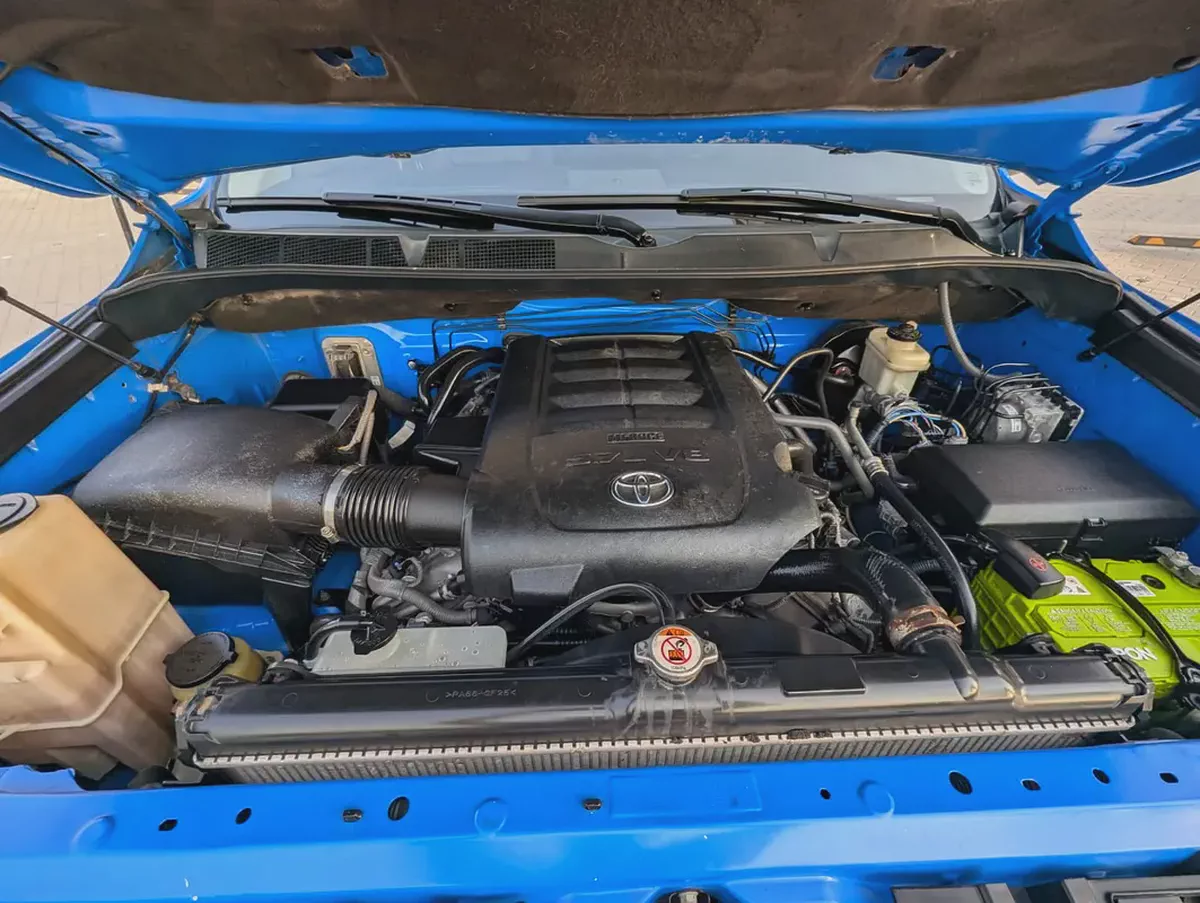 TOYOTA TUNDRA 2019 AMERICAN SPECIFICATION INTERIOR AND EXTERIOR EXCELLENT CONDITION-17-17