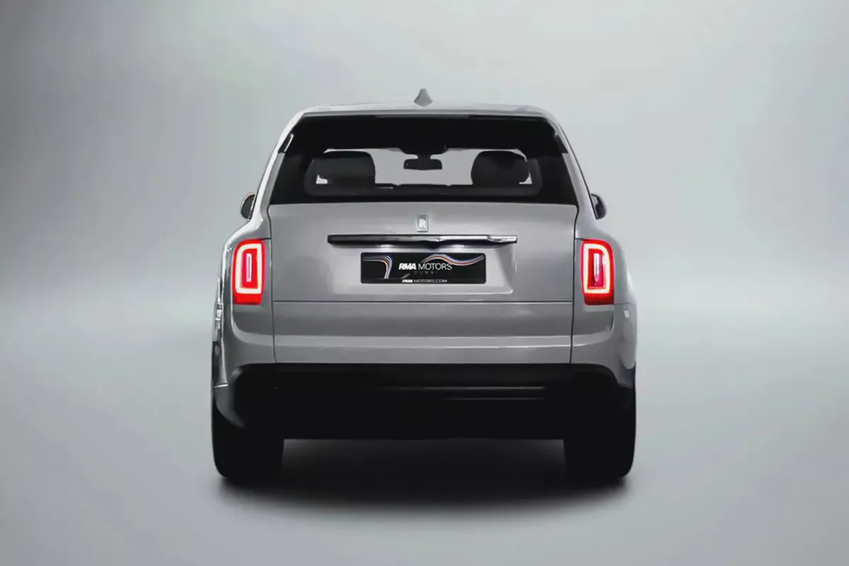 24,610 AED / month | 60 months | 0% DP | 2022 Rolls Royce Cullinan Black Badge-2-2