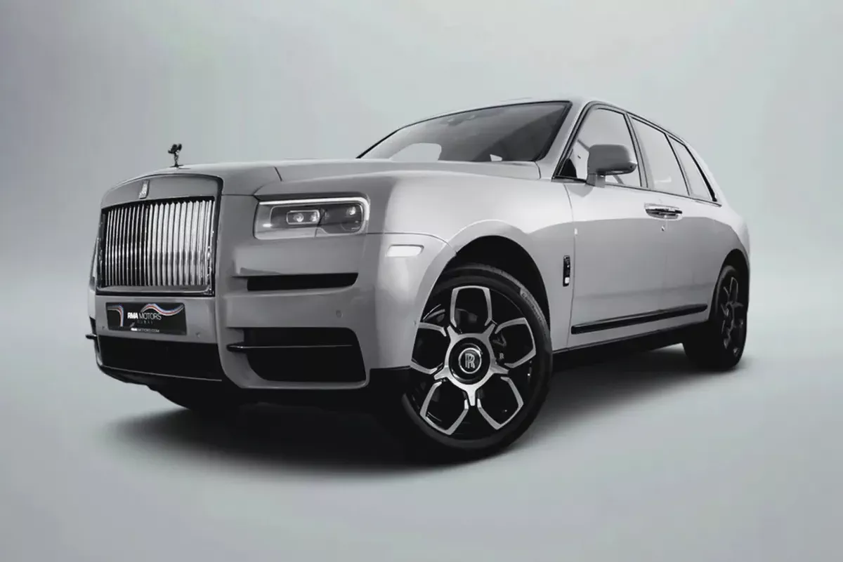 24,610 AED / month | 60 months | 0% DP | 2022 Rolls Royce Cullinan Black Badge-3-3