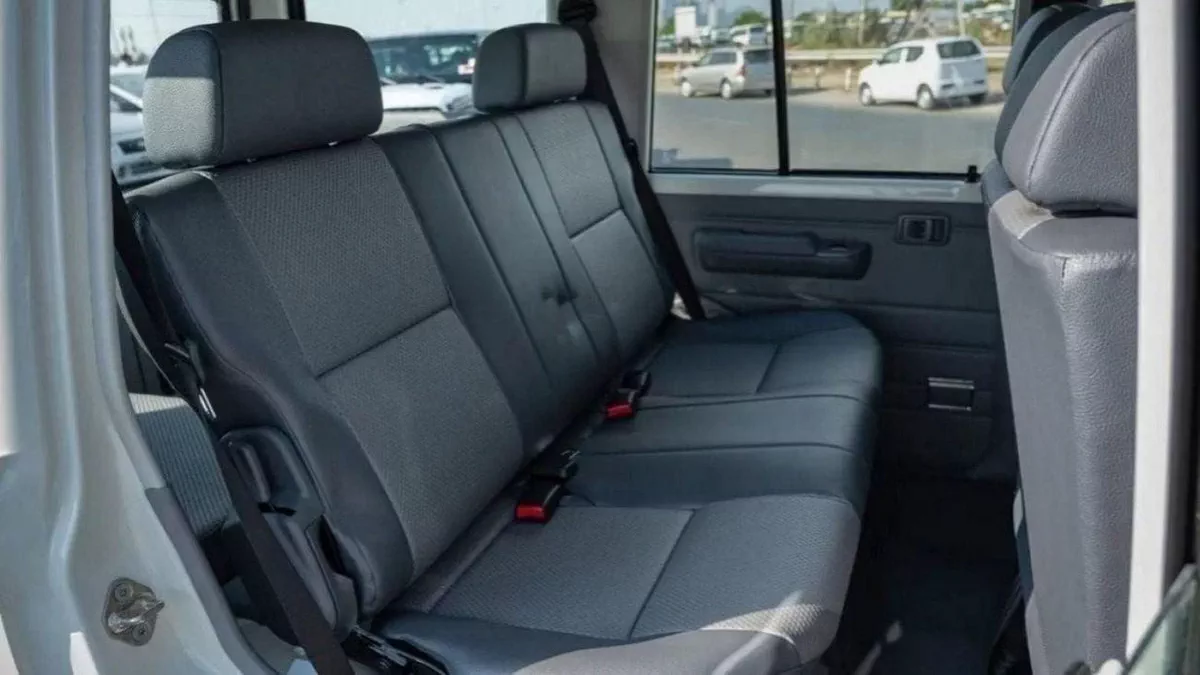 Toyota Land Cruiser 70 LC 78 HARDTOP 4.0L MT Land Cruiser Hard Top 5 doors 4.2L Diesel 2026-6-0