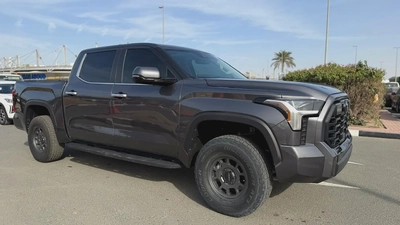 TOYOTA TUNDRA ,MINT CONDITION-0