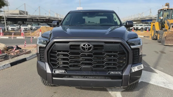 TOYOTA TUNDRA ,MINT CONDITION