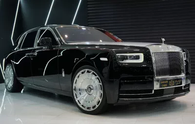 Rolls-Royce Phantom VIII-2
