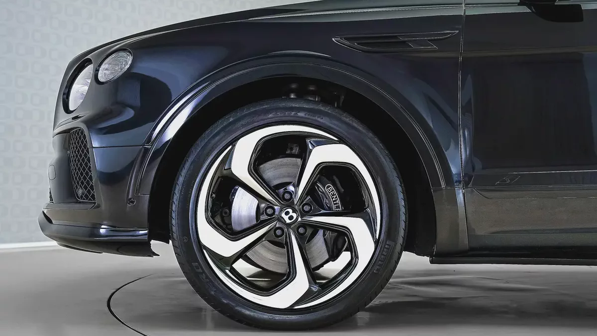 2022 Bentley Bentayga V8 S | GCC Specs | 1 Year Unlimited Warranty | Excellent Condition-10-10