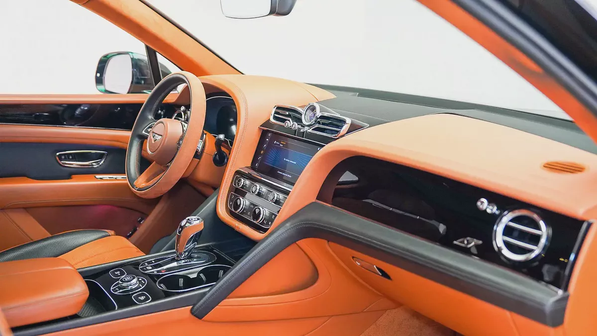 2022 Bentley Bentayga V8 S | GCC Specs | 1 Year Unlimited Warranty | Excellent Condition-5-5