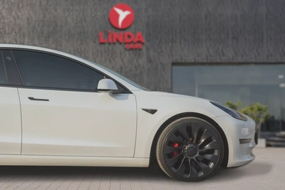 Tesla Model 3 Performance 2022-1