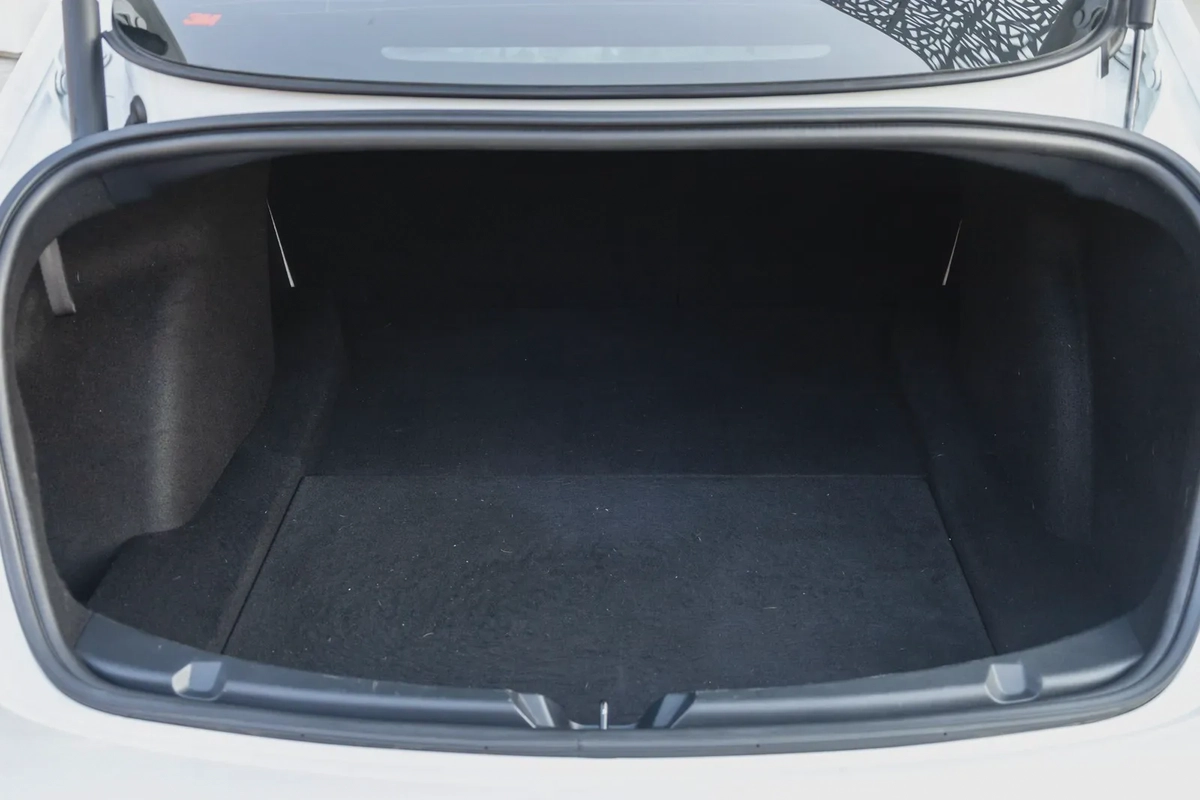 Tesla Model 3 Performance 2022-12-12