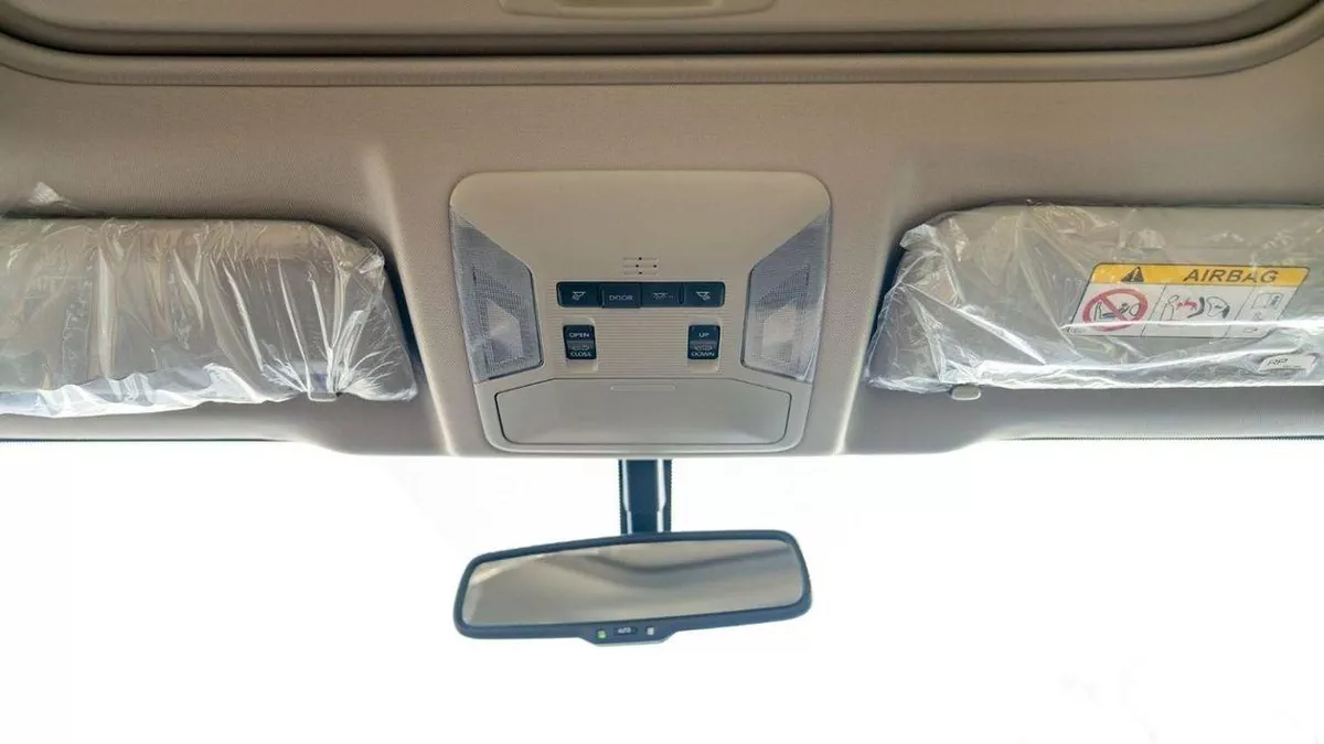 Toyota RAV4 XLE HEV 2.5P HYBRID AT AWD MY2024-15-0