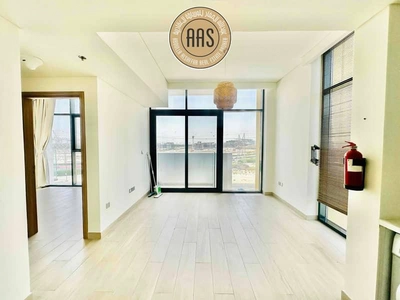 Pool view •• chiller free •• spacious layout •• corner unit-2