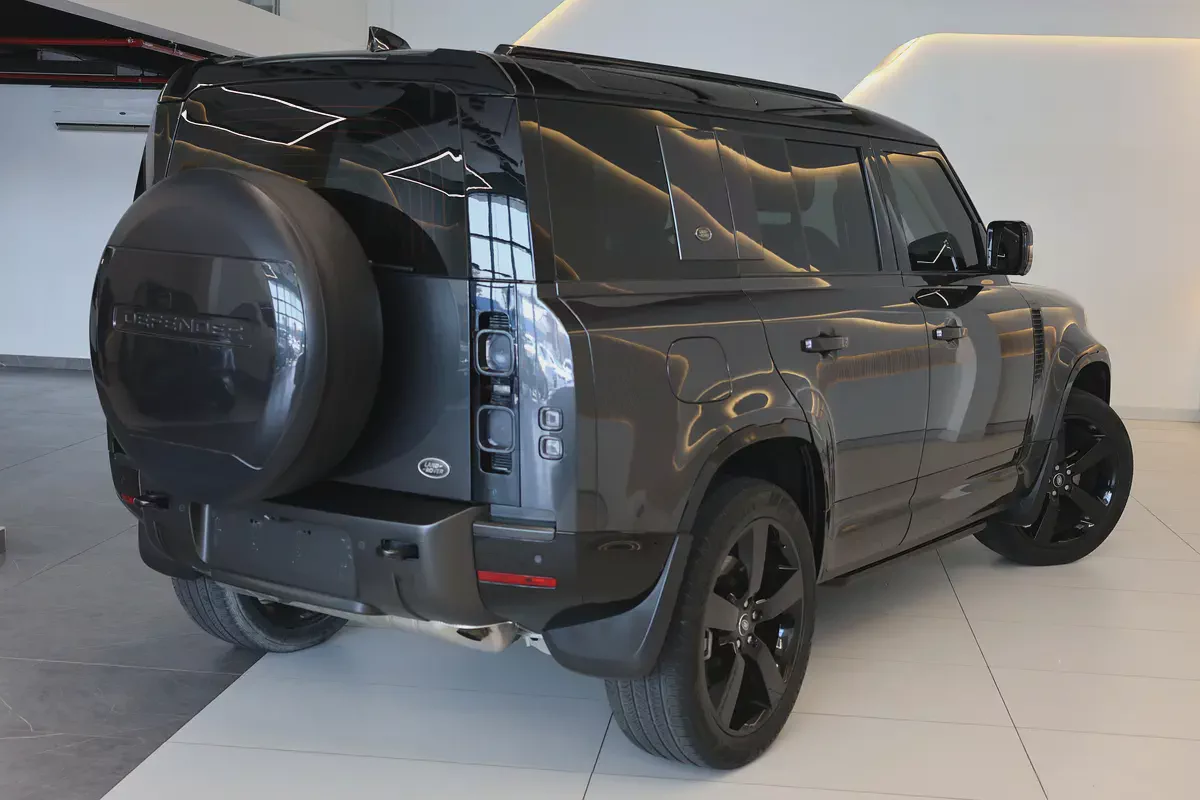 2023 Land Rover Defender 110 S | GCC Specs | Pristine Condition-2-2