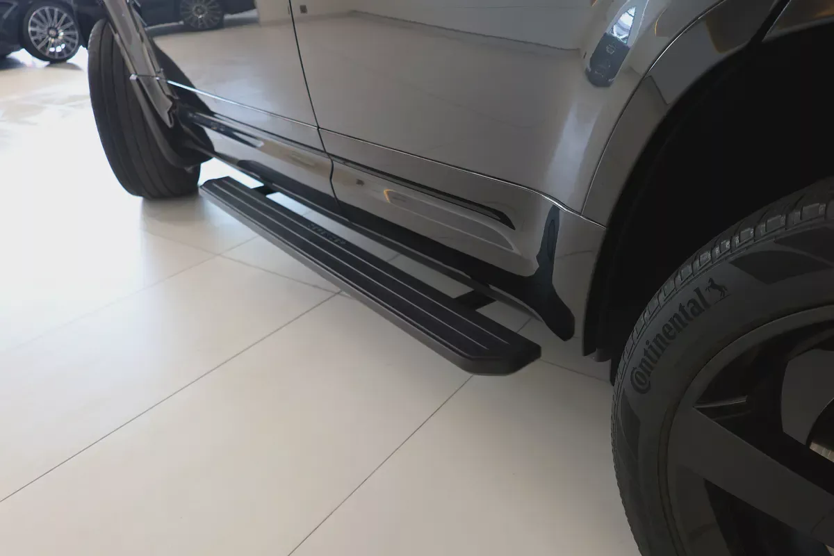 2023 Land Rover Defender 110 S | GCC Specs | Pristine Condition-7-7