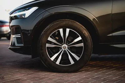 Volvo XC60 B5 FWD MOMENTUM 2022 Low Mileage GCC-2