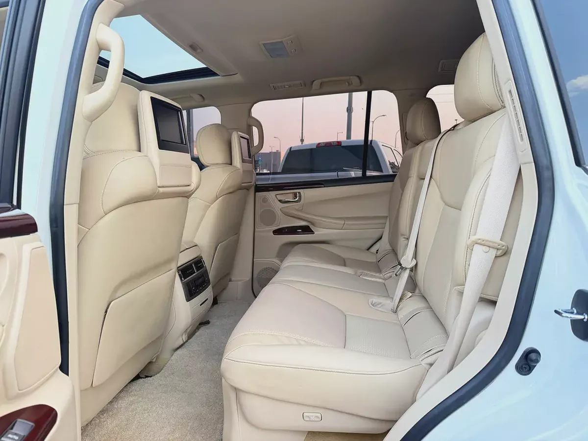 لكزس LX 570 ابيض / بيج 2014 (الفطيم)-8-8