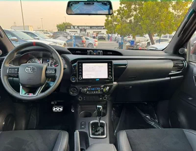 Toyota Hilux GR SPORT || 2.8L DIESEL V4 A/T | DRIVER PWR SEAT | LEATHER SEATS | 360*CAMERA | BLIND SPOT (CODE # H-14