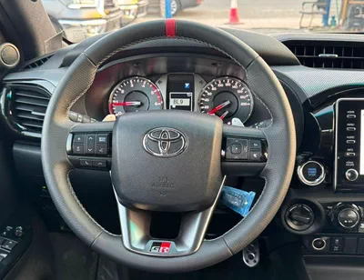Toyota Hilux GR SPORT || 2.8L DIESEL V4 A/T | DRIVER PWR SEAT | LEATHER SEATS | 360*CAMERA | BLIND SPOT (CODE # H-17
