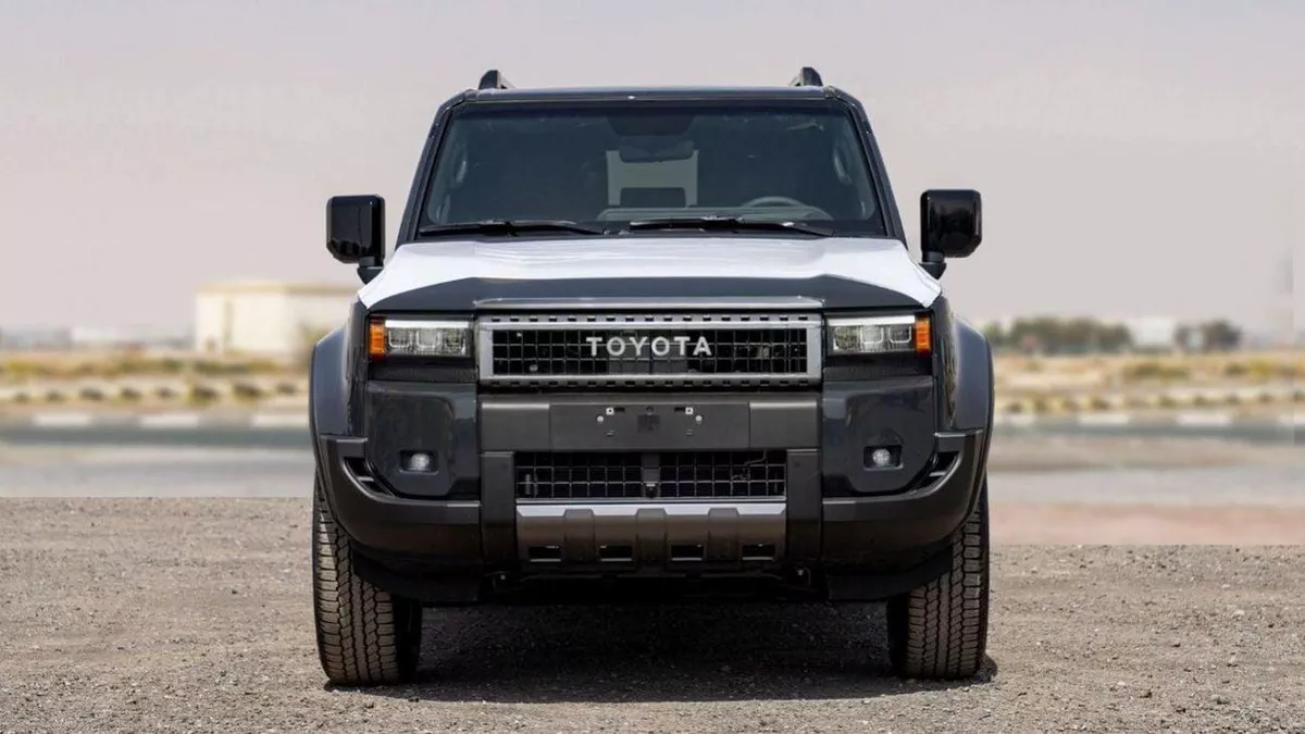 Toyota Prado GXR Toyota Prado LUXURY 2.8L Diesel AT Full Option  MY2025 - All colors Available-2-0