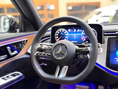 Mercedes-Benz E-Class E 200-9