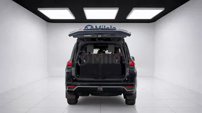 Toyota Land Cruiser VXR | GCC Specs | Brand New-4