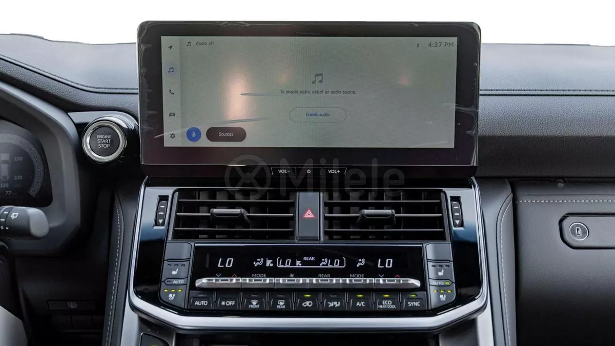 Toyota Land Cruiser VXR | GCC Specs | Brand New-11-0