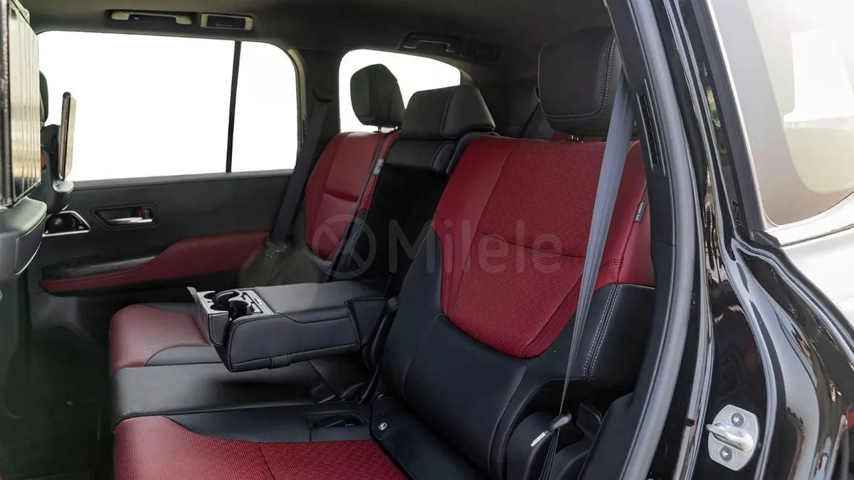 Toyota Land Cruiser VXR | GCC Specs | Brand New-13-0