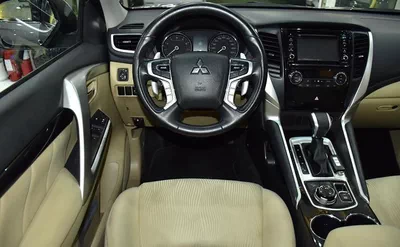 Mitsubishi Montero Sport ( 2019 Model ) in Silver Color GCC Specs-7