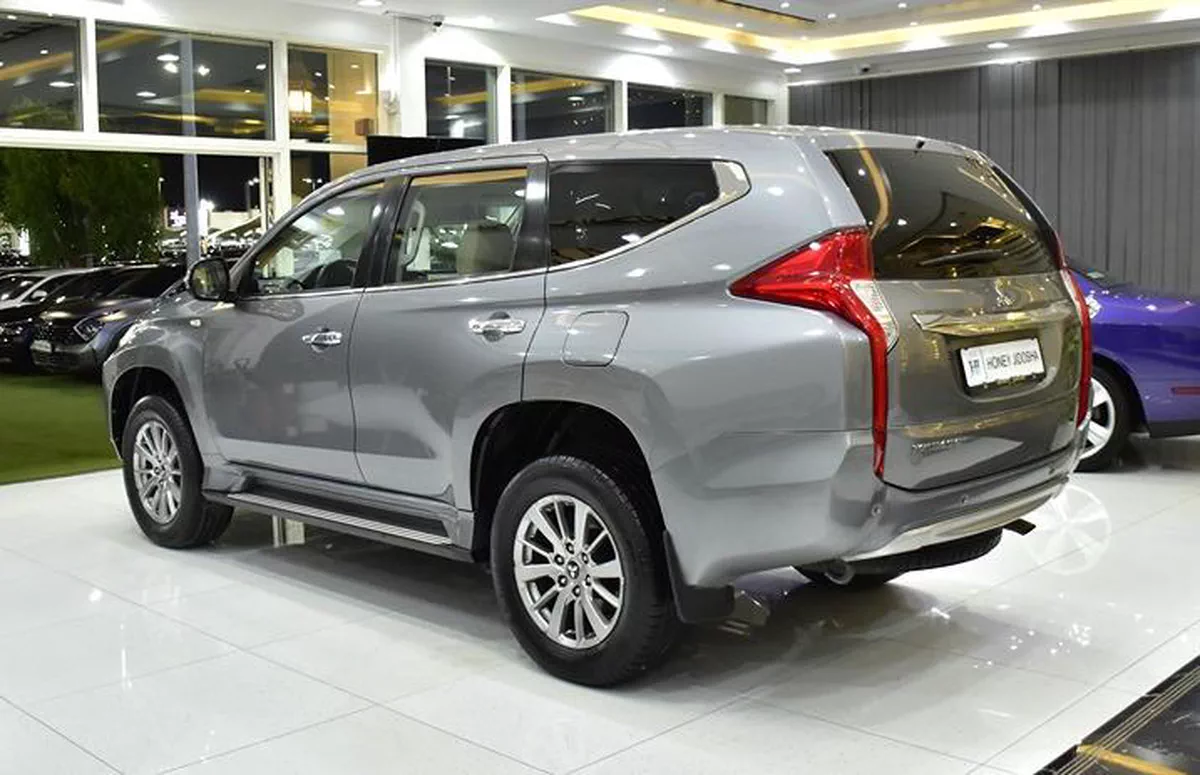 Mitsubishi Montero Sport ( 2019 Model ) in Silver Color GCC Specs-6-6