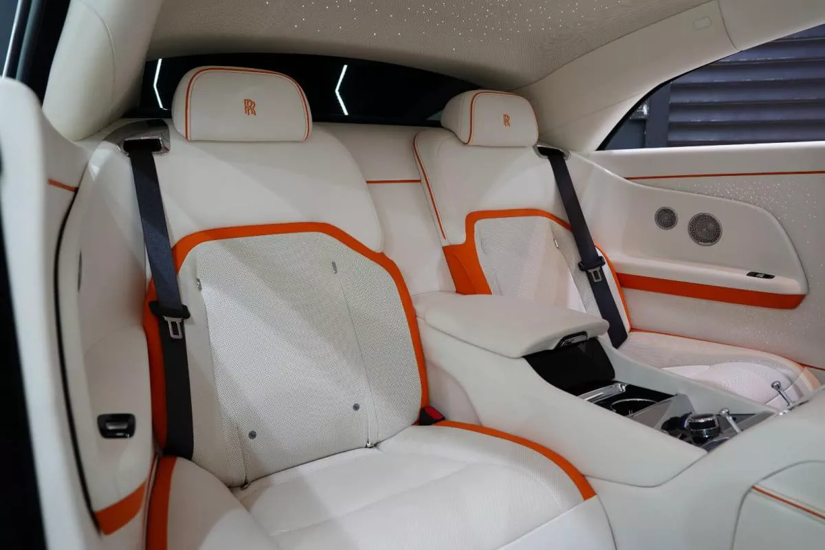 Rolls-Royce Spectre-15-15