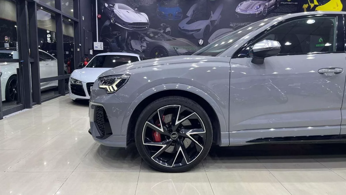 Audi RSQ3 STD-5-0
