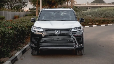 LX 600 3.5L 2025 GCC Specs 0 KM For Export-1