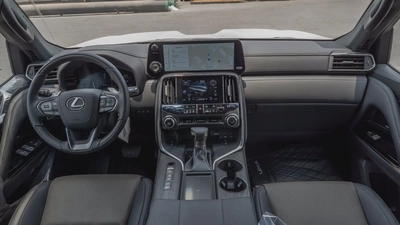 LX 600 3.5L 2025 GCC Specs 0 KM For Export-11