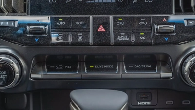 LX 600 3.5L 2025 GCC Specs 0 KM For Export-16