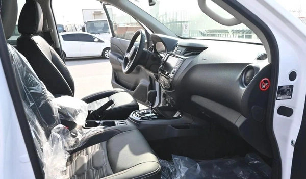 Nissan Navara 2.5 DIESEL PRO4X 4X4 AT 2025 MY Engine Type : 2.5D Mid Output Diesel