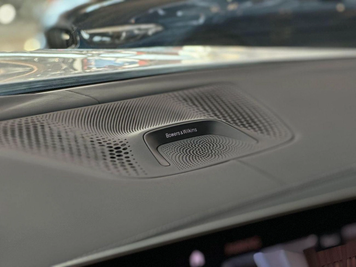 BMW X7 M50i xDriveM60i (6 Seats)-16-16