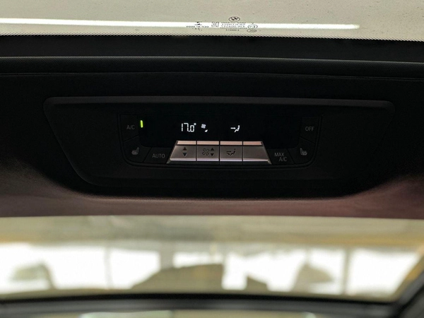 BMW X7 M50i xDriveM60i (6 Seats)