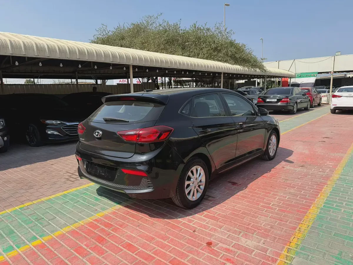 HYUNDAI ACCENT H.B-4-4