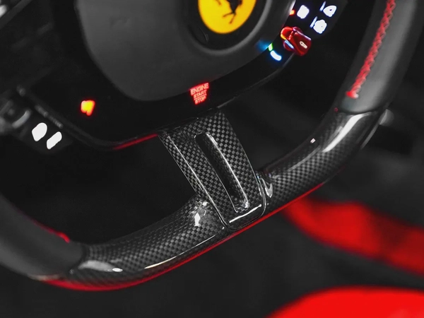 2024 - ONLY 1150 KM FREE CONTRACT SERVICE UNTIL 10/2031 CARBON SEATS CARBON INTERIOR LIFTING