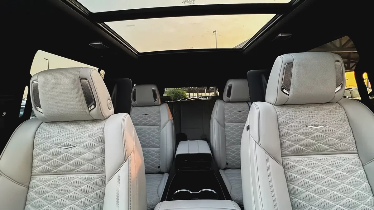 Cadillac Escalade V Executive American Specs 2026 Brand New 6.2L V8 Supercharged-4-4