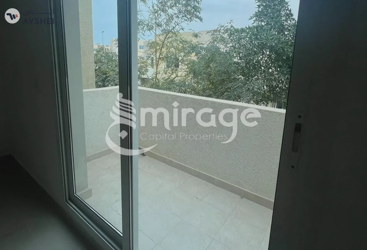 TOWNHOUSE FOR SALE IN DESERT STYLE, AL REEF VILLAS