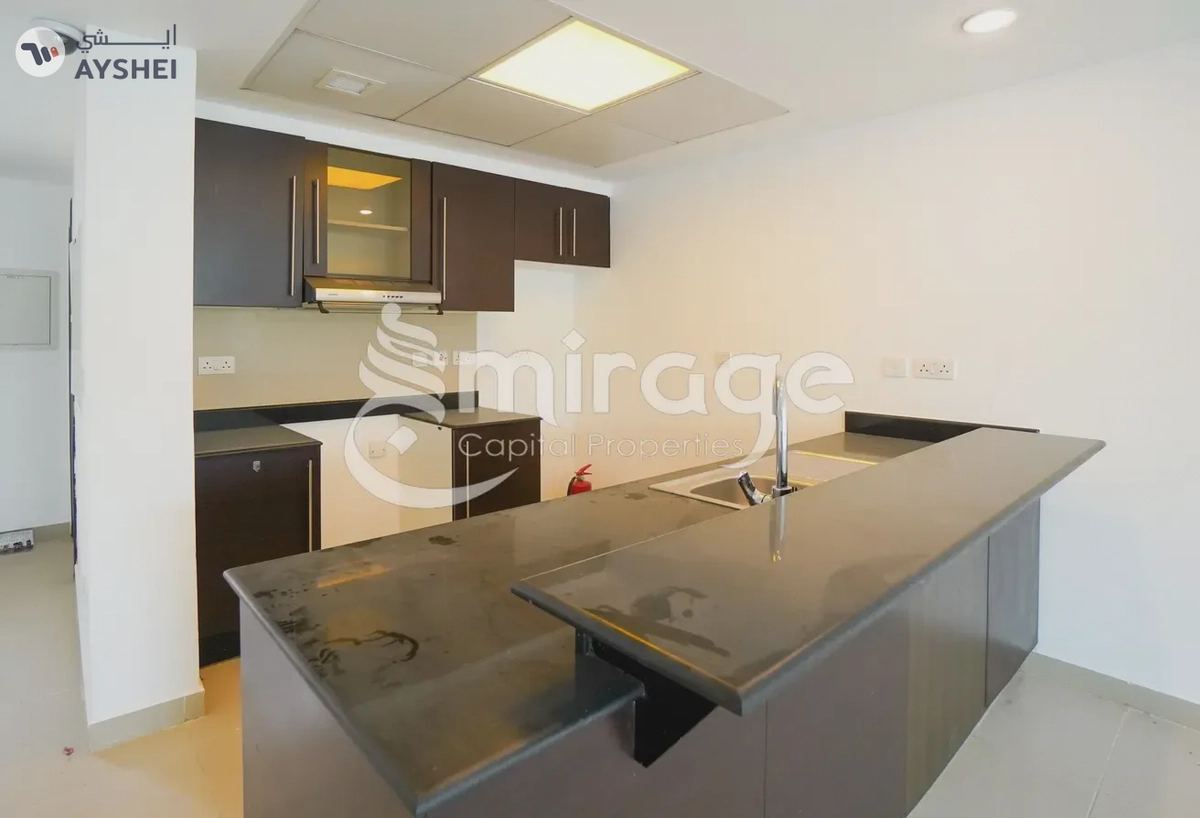 TOWNHOUSE FOR SALE IN DESERT STYLE, AL REEF VILLAS
