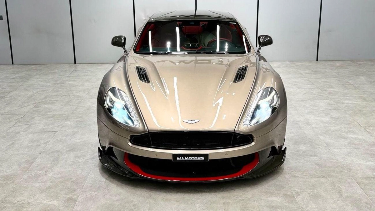 Aston Martin Vanquish GCC Specs | V12-5-5
