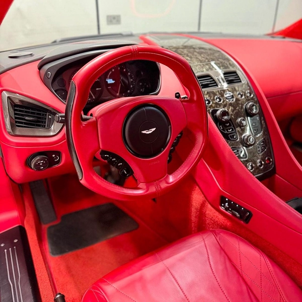 Aston Martin Vanquish GCC Specs | V12