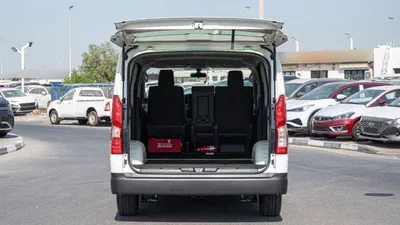 Toyota Hiace GL - Standard Roof 3.5L-9
