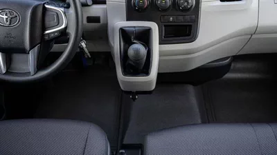 Toyota Hiace GL - Standard Roof 3.5L-11