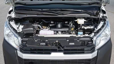 Toyota Hiace GL - Standard Roof 3.5L-15