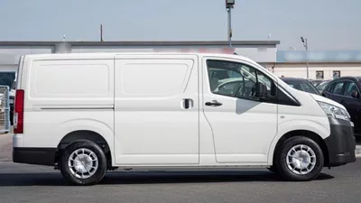 Toyota Hiace GL - Standard Roof 3.5L-5
