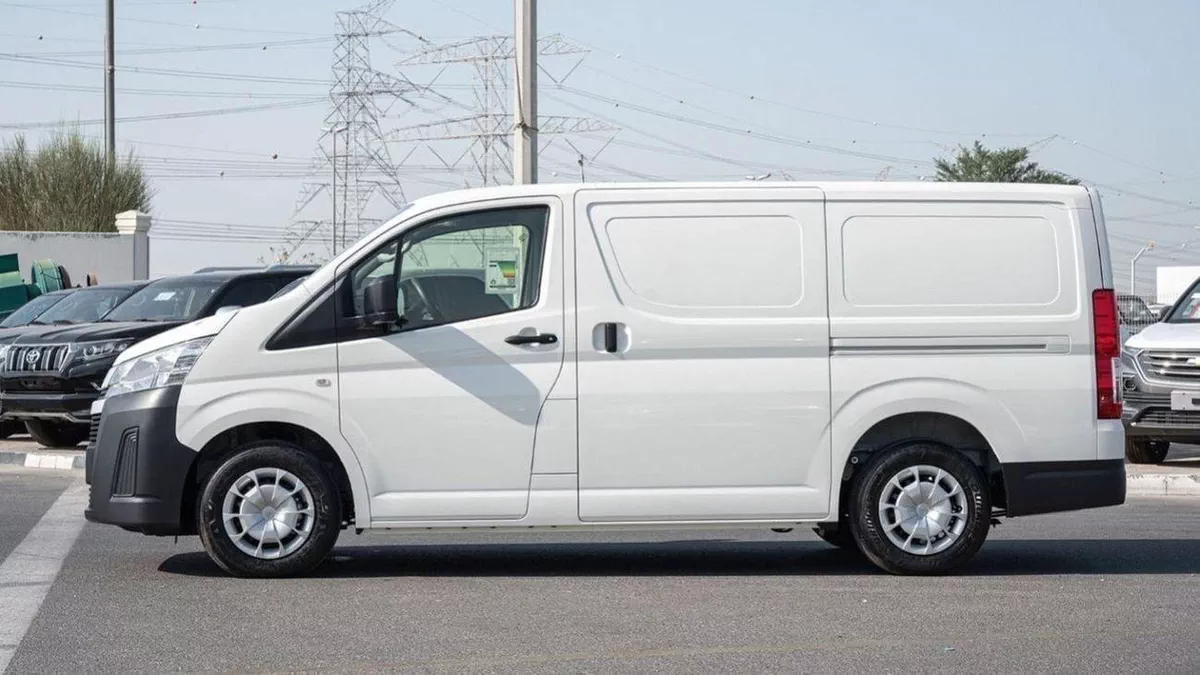 Toyota Hiace GL - Standard Roof 3.5L-6-0