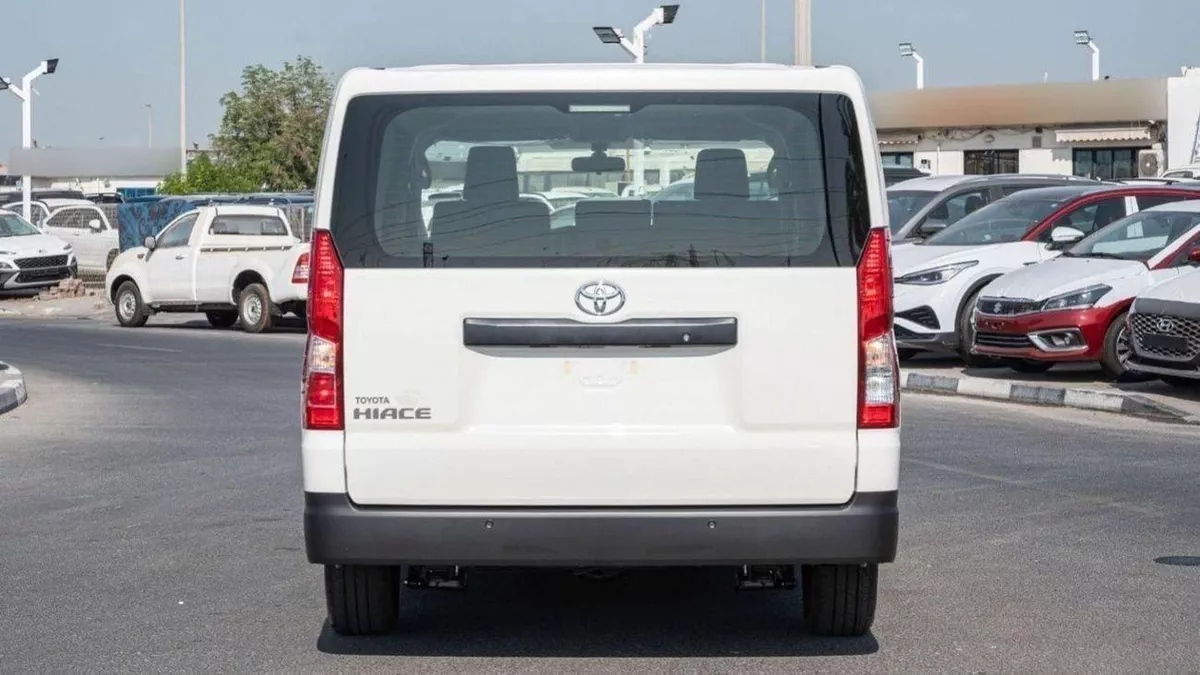 Toyota Hiace GL - Standard Roof 3.5L-7-0